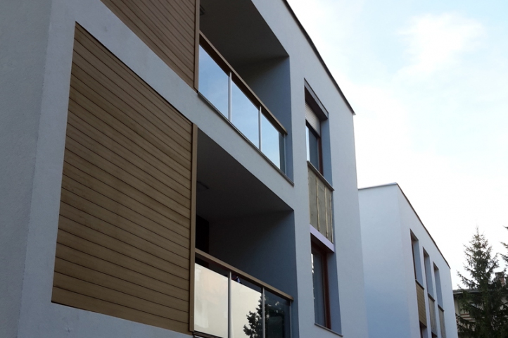 Modernes Mehrfamilienhaus