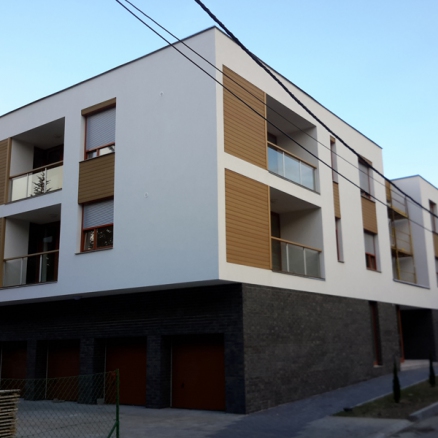 Modernes Mehrfamilienhaus
