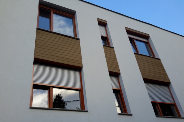 Modernes Mehrfamilienhaus